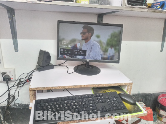 dekstop computer